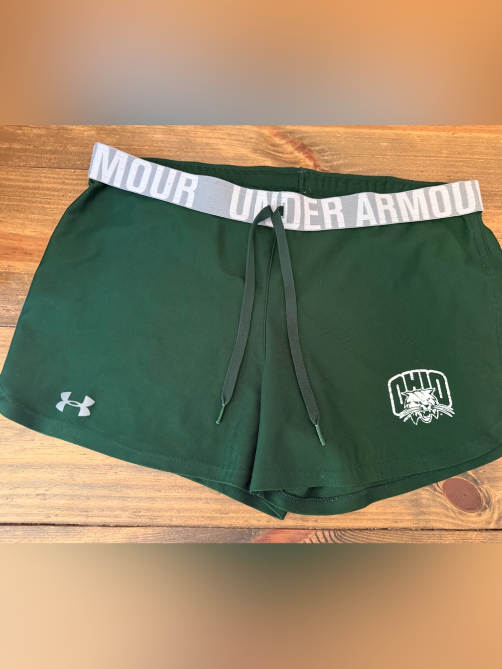 Under Armour Women’s Ohio University Shorts, Women’s Under Armour Size Lg, OU